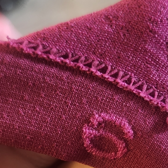 Lululemon - Picture 5 of 10